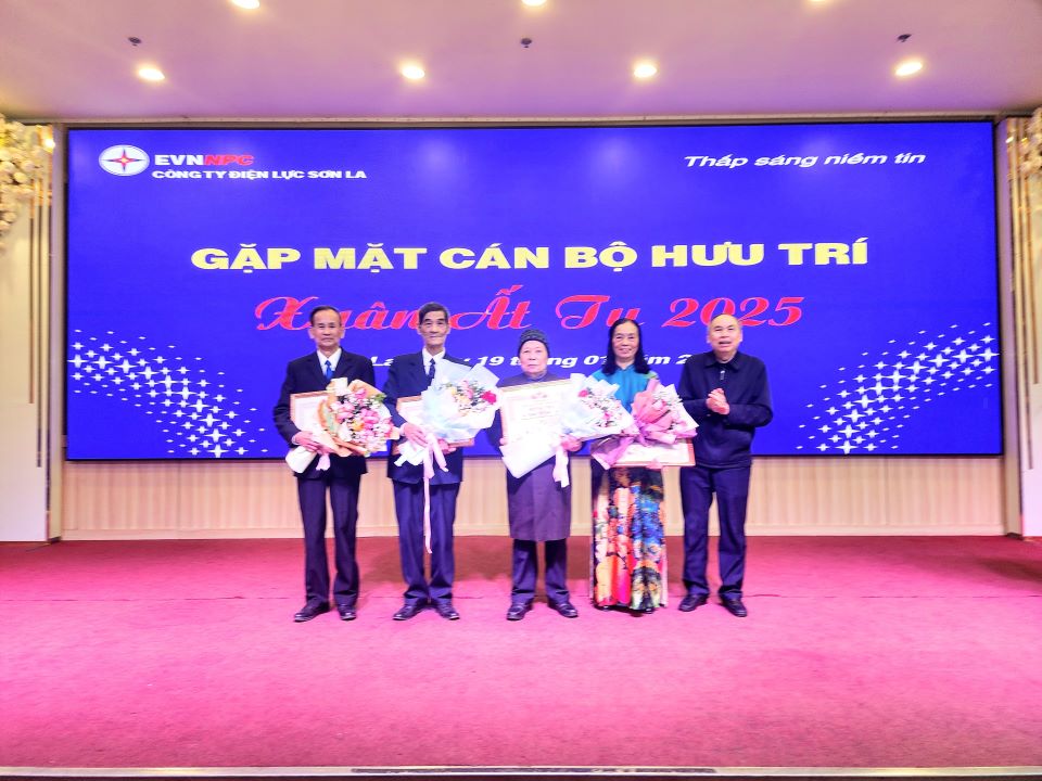 PC Sơn La: Gặp mặt câu lạc bộ hưu trí Xuân Ất Tỵ 2025